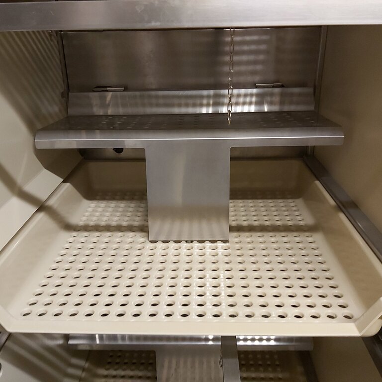 Cages à lapins Tecniplast - Double - 3 niveaux - < 5 kg