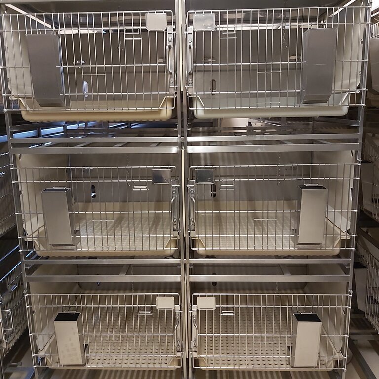 Cages à lapins Tecniplast - Double - 3 niveaux - < 5 kg
